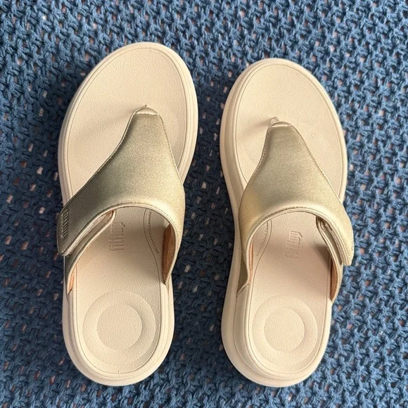 FitFlop Women's F-Mode Go Adjustable Toe-Post Sandal - Picture 4 of 11